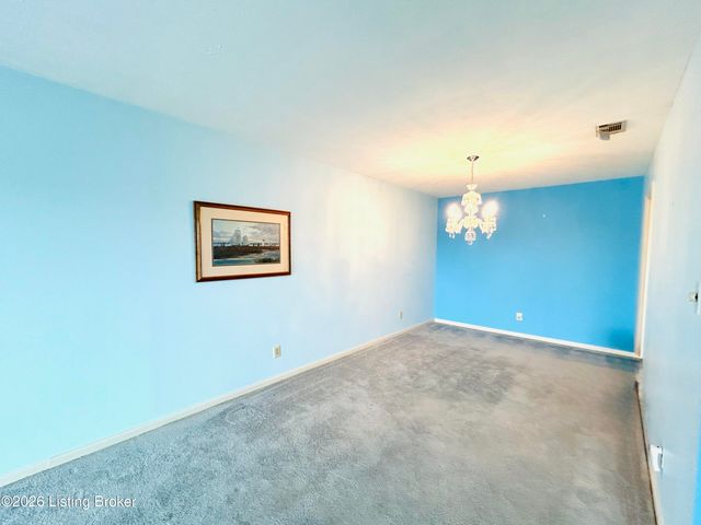 3030 Breckenridge Ln APT 519, Louisville, KY 40220