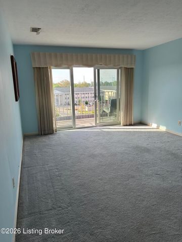 3030 Breckenridge Ln APT 519, Louisville, KY 40220