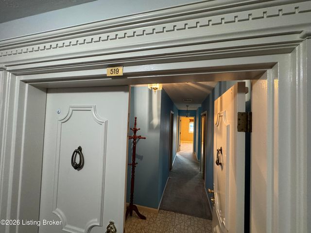 3030 Breckenridge Ln APT 519, Louisville, KY 40220