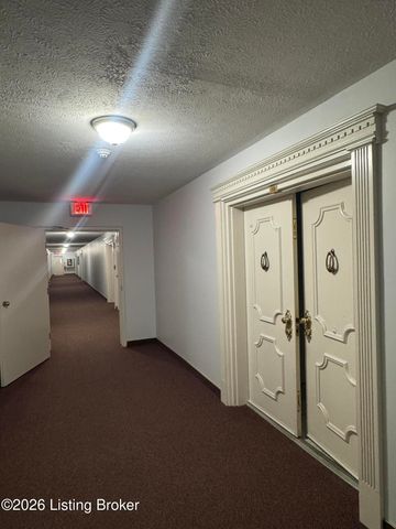 3030 Breckenridge Ln APT 519, Louisville, KY 40220
