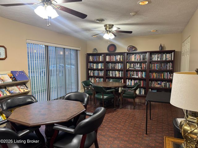 3030 Breckenridge Ln APT 519, Louisville, KY 40220