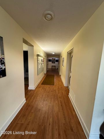 3030 Breckenridge Ln APT 519, Louisville, KY 40220