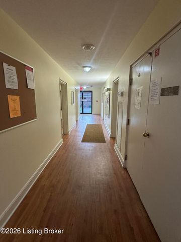 3030 Breckenridge Ln APT 519, Louisville, KY 40220