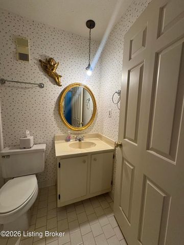 3030 Breckenridge Ln APT 519, Louisville, KY 40220