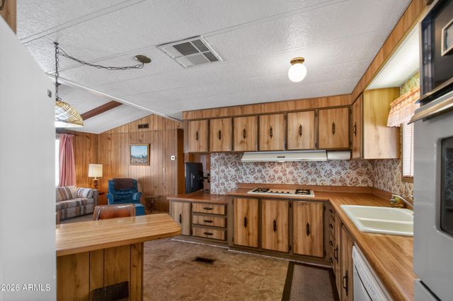 5504 E ARCADIA Avenue, Mesa, AZ 85206