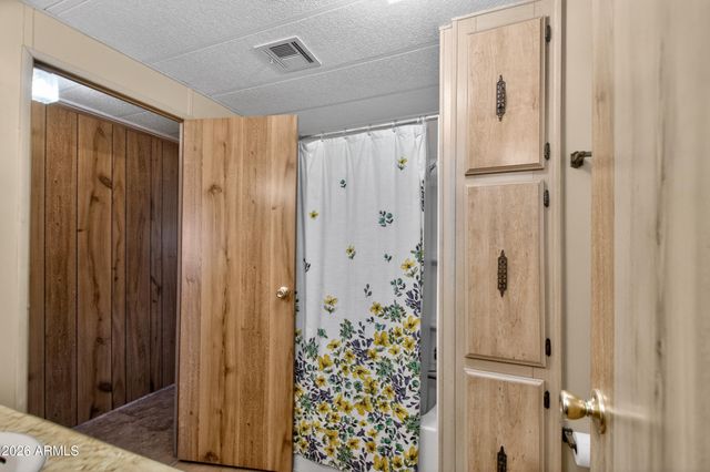 5504 E ARCADIA Avenue, Mesa, AZ 85206