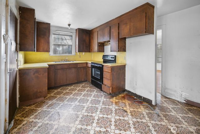 3226 S Edmunds Street, Seattle, WA 98118