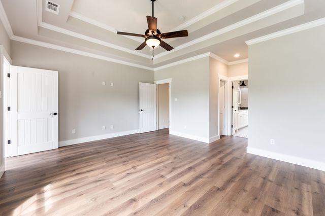 38 Jubilee Farm Road, Bells, TX 75414