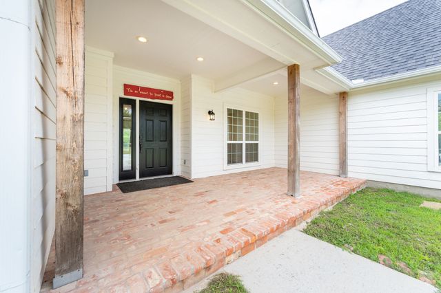38 Jubilee Farm Road, Bells, TX 75414