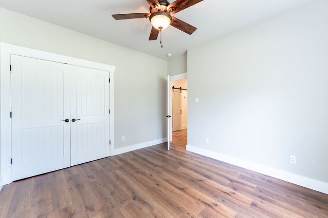 38 Jubilee Farm Road, Bells, TX 75414