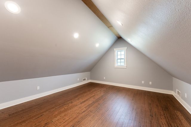 38 Jubilee Farm Road, Bells, TX 75414