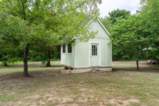 38 Jubilee Farm Road, Bells, TX 75414