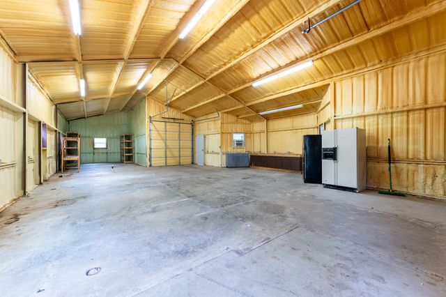 38 Jubilee Farm Road, Bells, TX 75414