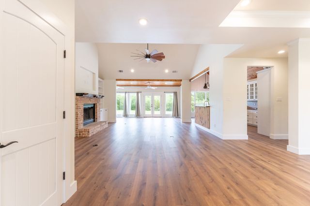 38 Jubilee Farm Road, Bells, TX 75414