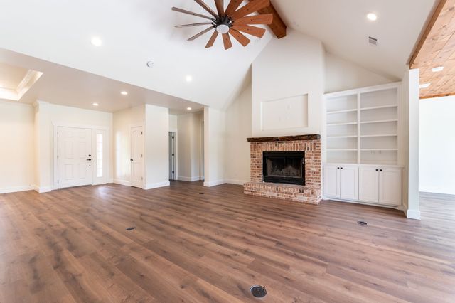 38 Jubilee Farm Road, Bells, TX 75414