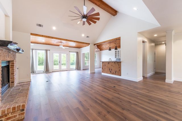 38 Jubilee Farm Road, Bells, TX 75414