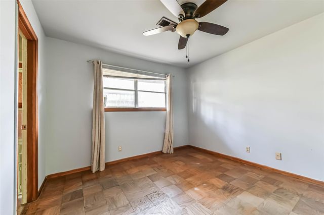 3517 Tanglebriar Drive, Pasadena, TX 77503