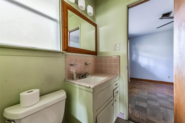 3517 Tanglebriar Drive, Pasadena, TX 77503