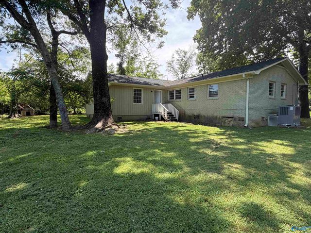 2204 Pisgah Circle NW, Huntsville, AL 35810