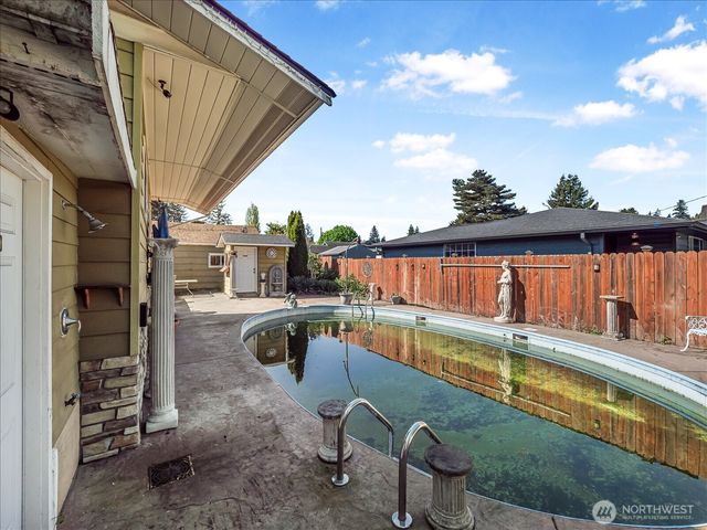 2210 63rd Street SE, Everett, WA 98203