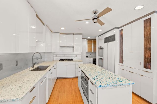 2457 Dianna Lane, Little Canada, MN 55117