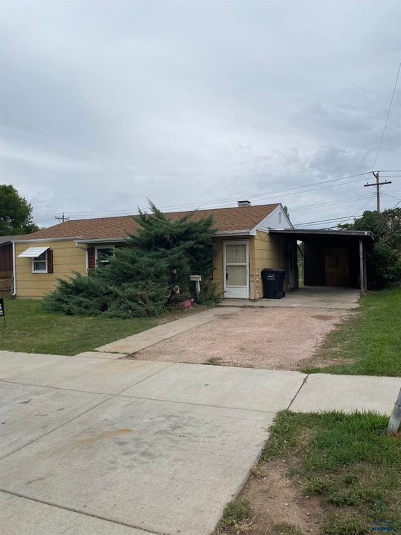 2706 IVY AVE, Rapid City, SD 57701