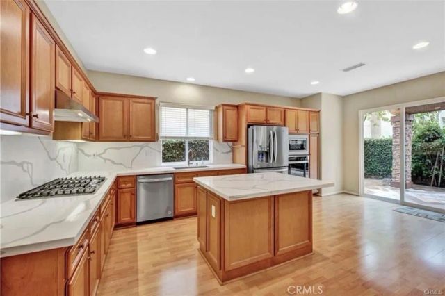 9 Carmichael, Irvine, CA 92602