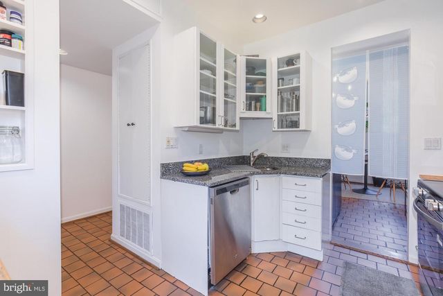 238 14TH ST SE, Washington, DC 20003