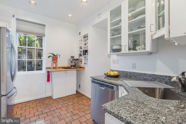 238 14TH ST SE, Washington, DC 20003