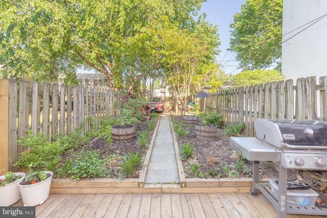 238 14TH ST SE, Washington, DC 20003