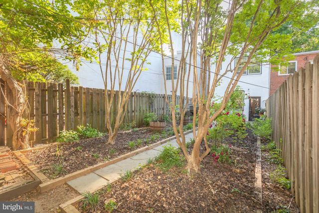 238 14TH ST SE, Washington, DC 20003