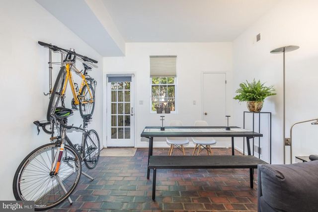 238 14TH ST SE, Washington, DC 20003