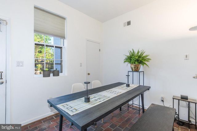 238 14TH ST SE, Washington, DC 20003