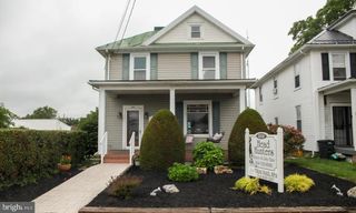 212 W 3RD AVE, Ranson, WV 25438