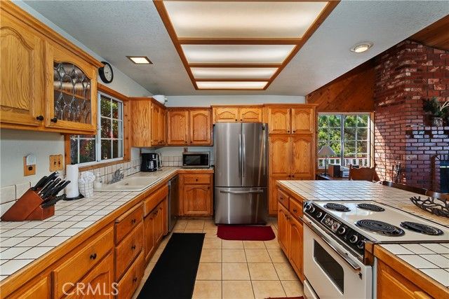 43659 Wolf Road, Big Bear Lake, CA 92315