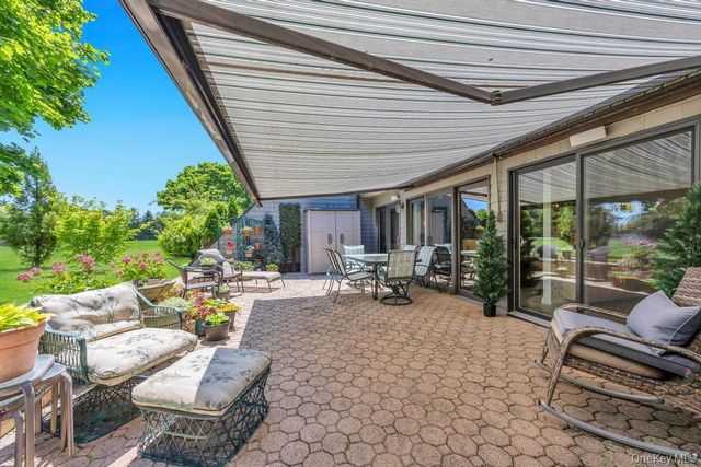 202 Captains Way, Bay Shore, NY 11706