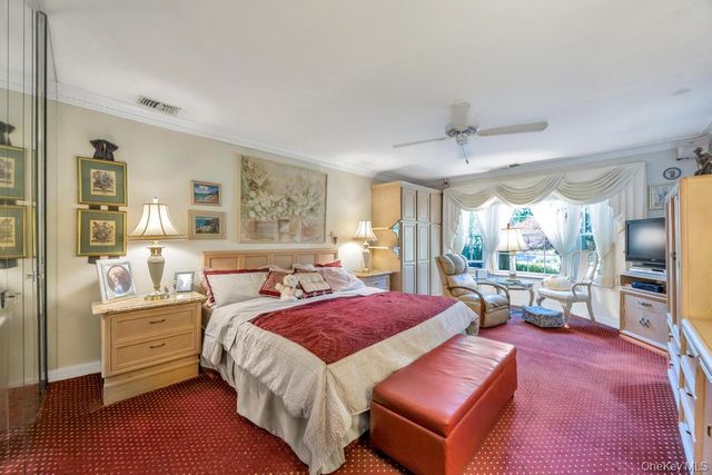 202 Captains Way, Bay Shore, NY 11706