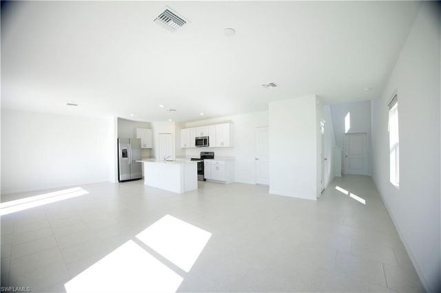 19558 Fairhill CT, Lehigh Acres, FL 33936