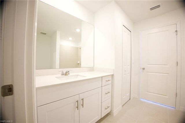 19558 Fairhill CT, Lehigh Acres, FL 33936