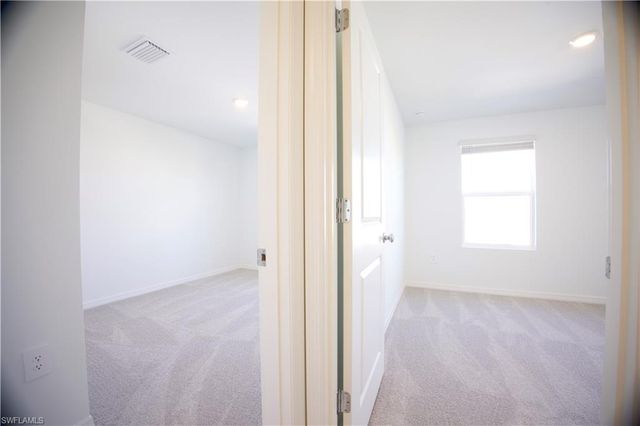 19558 Fairhill CT, Lehigh Acres, FL 33936