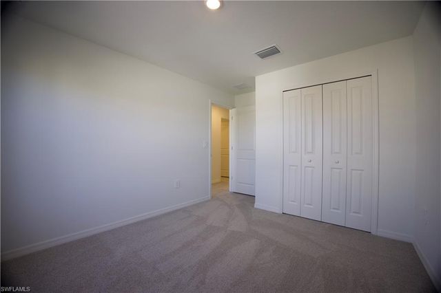 19558 Fairhill CT, Lehigh Acres, FL 33936