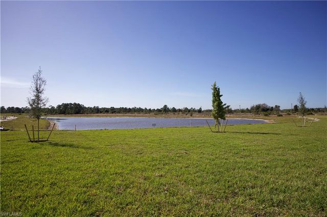 19558 Fairhill CT, Lehigh Acres, FL 33936