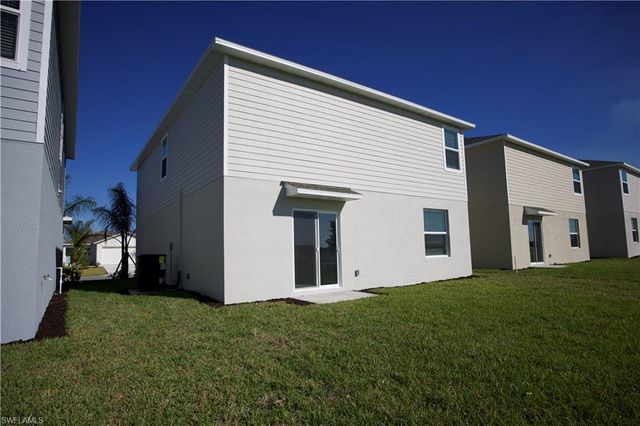 19558 Fairhill CT, Lehigh Acres, FL 33936