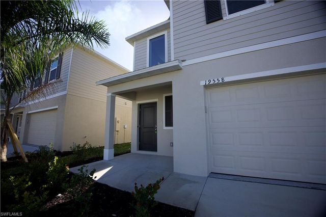 19558 Fairhill CT, Lehigh Acres, FL 33936