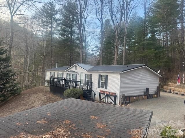 1372 Lickskillet Road, Burnsville, NC 28714