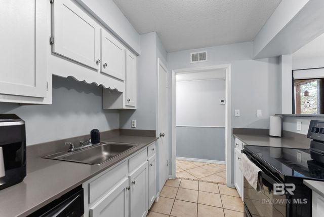 512 Lake Forest Boulevard 124F, Daphne, AL 36526