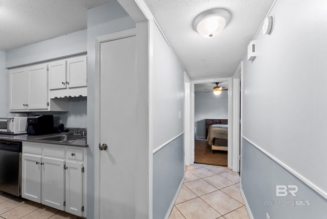 512 Lake Forest Boulevard 124F, Daphne, AL 36526