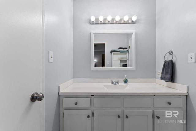 512 Lake Forest Boulevard 124F, Daphne, AL 36526