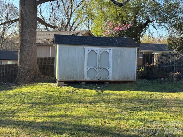 2359 Maplewood Drive, Gastonia, NC 28052