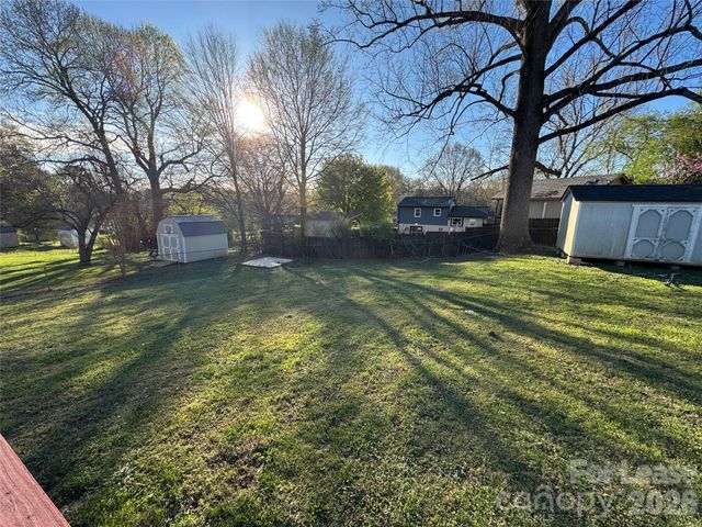 2359 Maplewood Drive, Gastonia, NC 28052